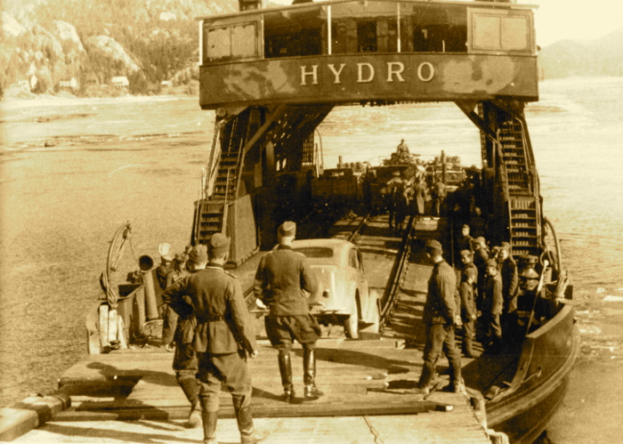Kamuflert Hydro med tyske soldater